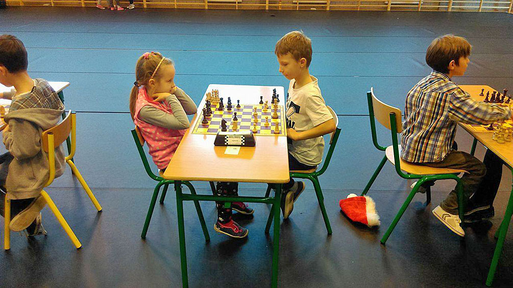 IV Międzyszkolny Mikołajkowy Turniej Szachowy o Puchar Dyrektora Zespołu Szkolno-Przedszkolnego w Leśniakowiźnie