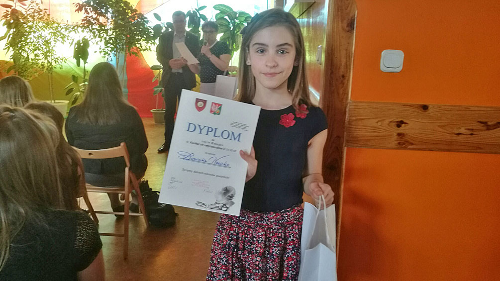 Sukces Dominiki Nowickiej podczas Święta Poezji w Ossowie
