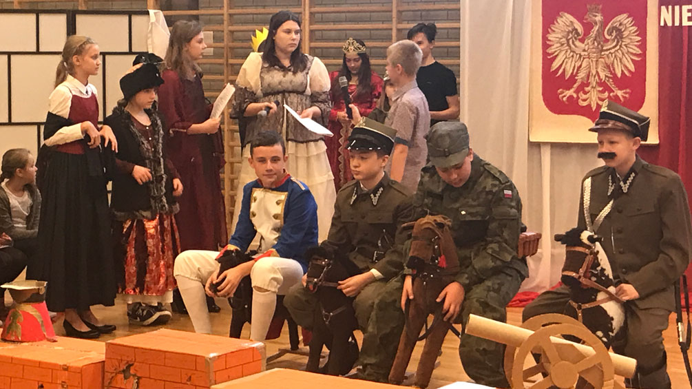 Uroczysta akademia z okazji 99. rocznicy Odzyskania Niepodległości w Zespole Szkolno-Przedszkolnym w Leśniakowiźnie