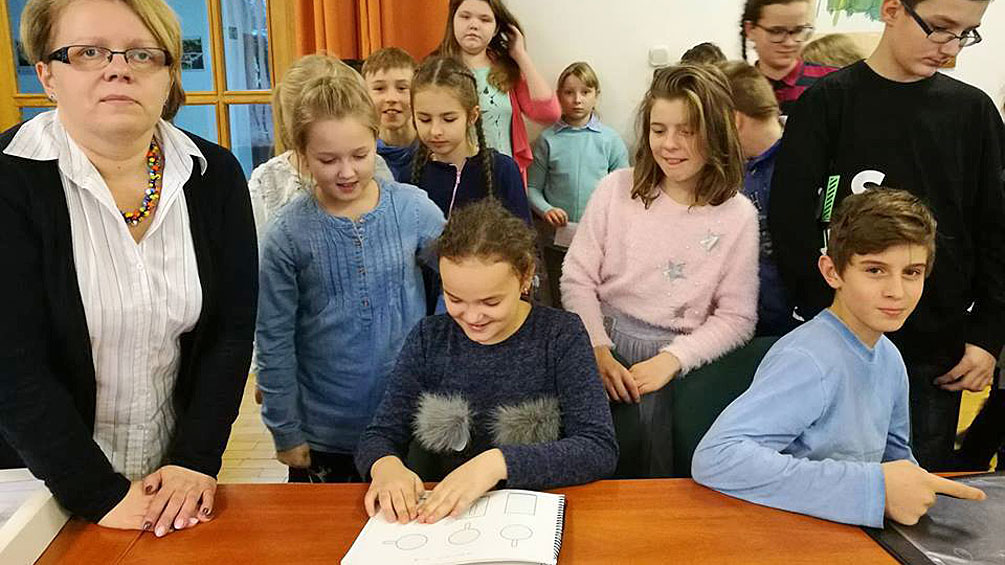 Wizyta w teatrze i Ośrodku Szkolno-Wychowawczym dla Dzieci Niewidomych im. Róży Czackiej w Laskach