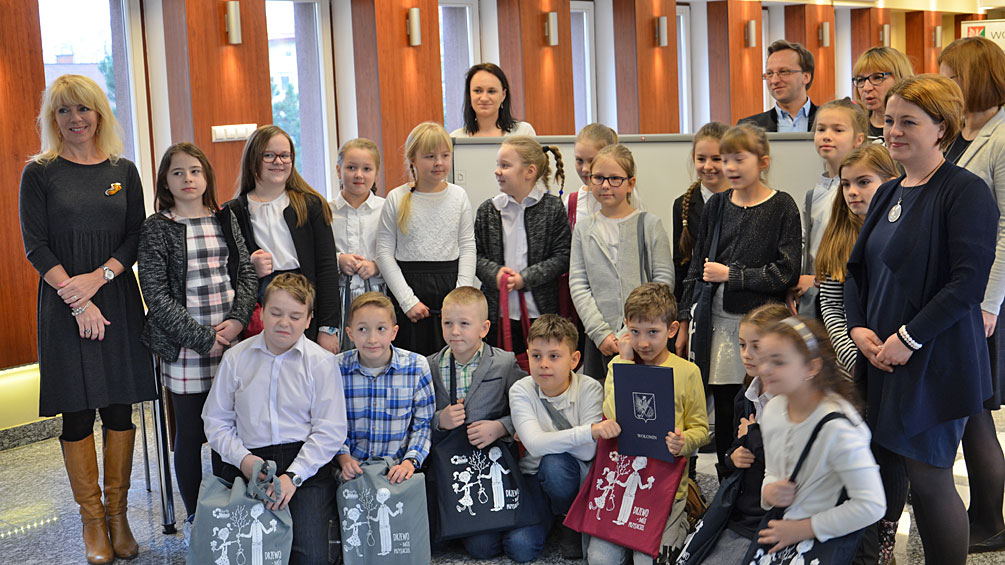 Klasa IV laureatem gminnego konkursu na najładniejszy kalendarz ekologiczny
