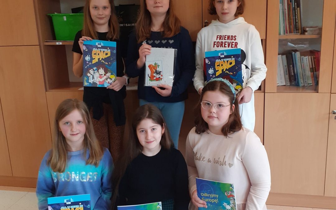 Klasowy konkurs recytatorski „Z Tuwimem za pan brat”